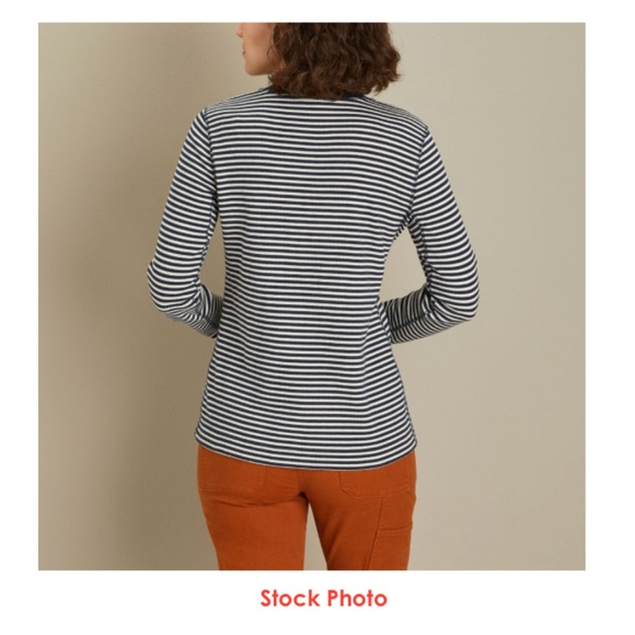 Duluth Trading Co. Waffle Crewneck - Picture 2 of 7